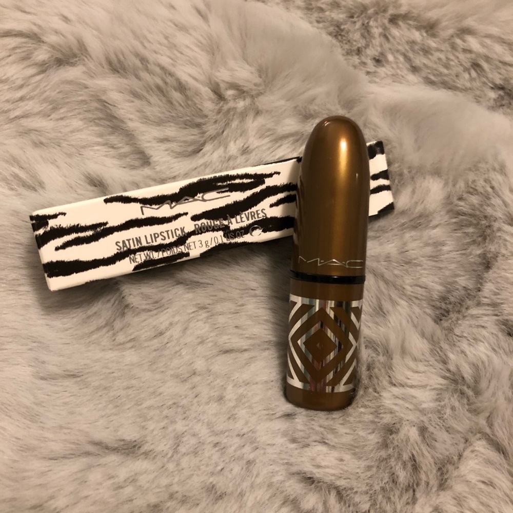 MAC Satin Lipstick - Style Warrior Collection